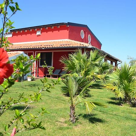 Floripa Surf House Bed and Breakfast Santa Maria Del Focallo Exterior foto