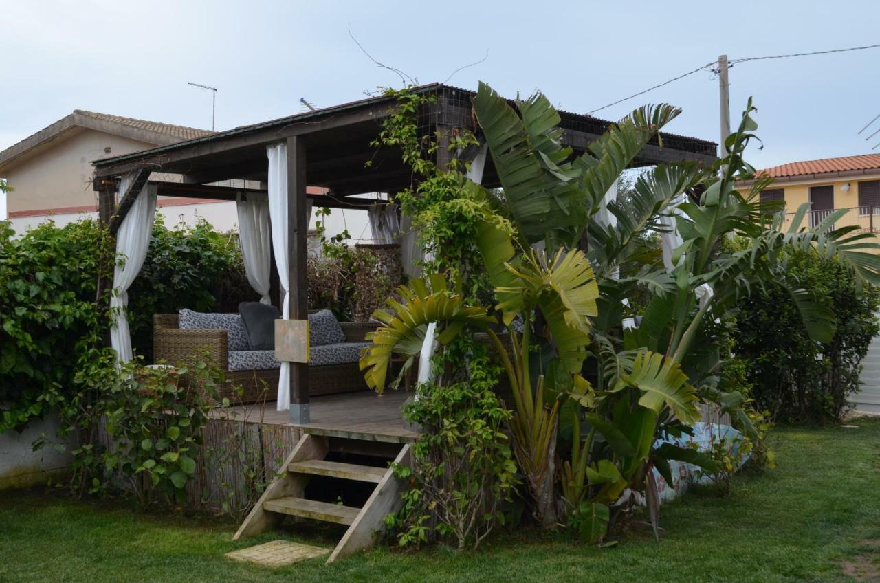 Floripa Surf House Bed and Breakfast Santa Maria Del Focallo Exterior foto